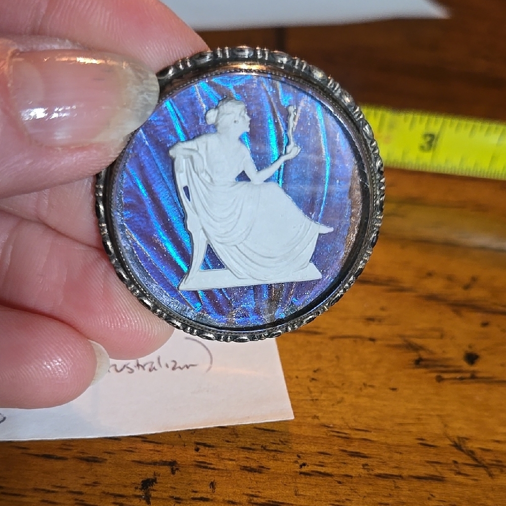 Vintage Cameo Brooch with Blue Background - Picture 6 of 6